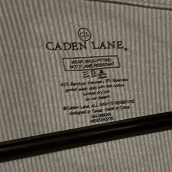 Caden Lane Robe - Picture 2 of 5